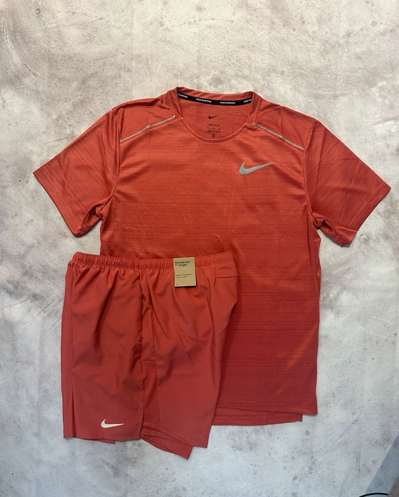 Nike - Adobe Red Miler 1.0 Set